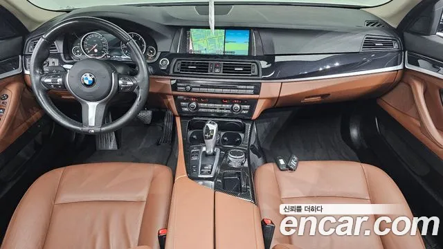 BMW 5-Series 2016 thumb 6