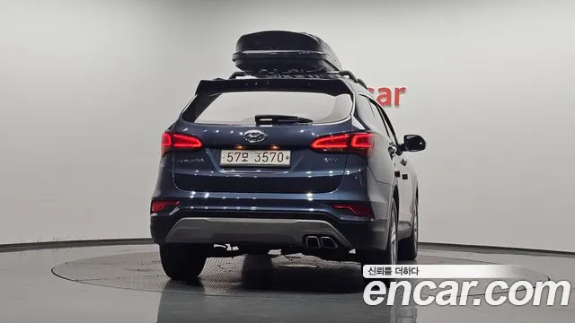 Hyundai Santa Fe 2017 thumb 3