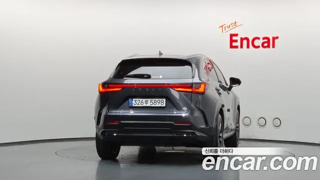 Lexus NX 2023 thumb 4