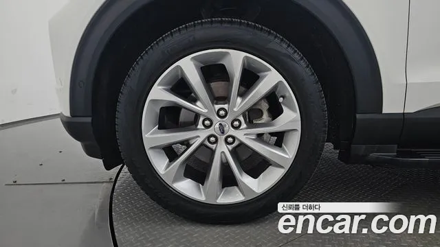 Ford Explorer 2021 thumb 4