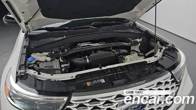Ford Explorer 2021 thumb 5