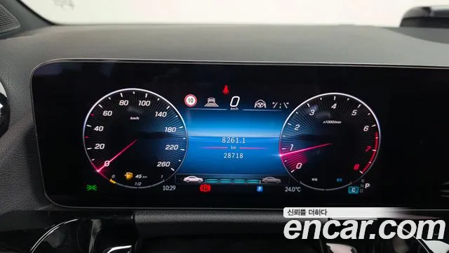Mercedes-Benz GLA 2024 thumb 8