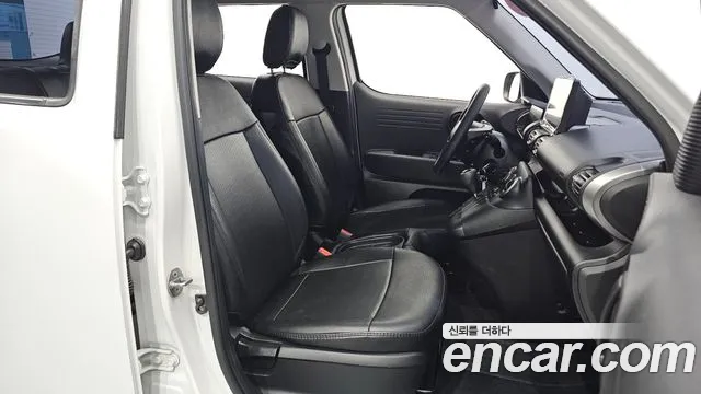 Hyundai Casper 2023 thumb 10