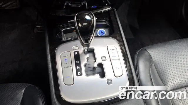 Hyundai Genesis 2011 thumb 9