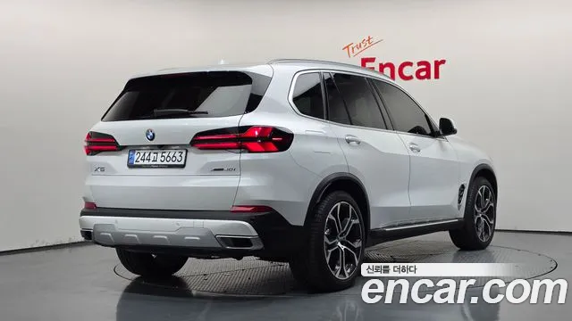 BMW X5 2025 thumb 2
