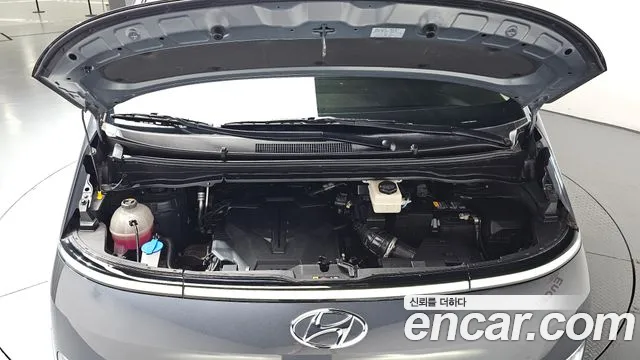 Hyundai Staria 2021 thumb 5