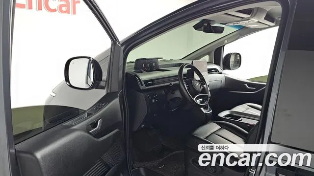 Hyundai Staria 2021 thumb 9