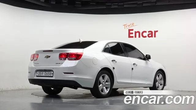ChevroletGMDaewoo Malibu 2016 thumb 2