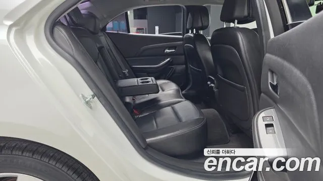 ChevroletGMDaewoo Malibu 2016 thumb 12
