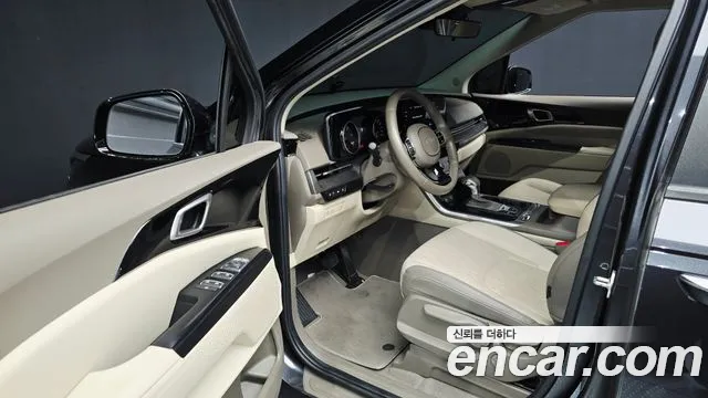 Kia Carnival 2023 thumb 10