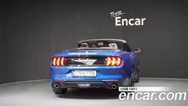 Ford Mustang Mach-E 2023 thumb 4