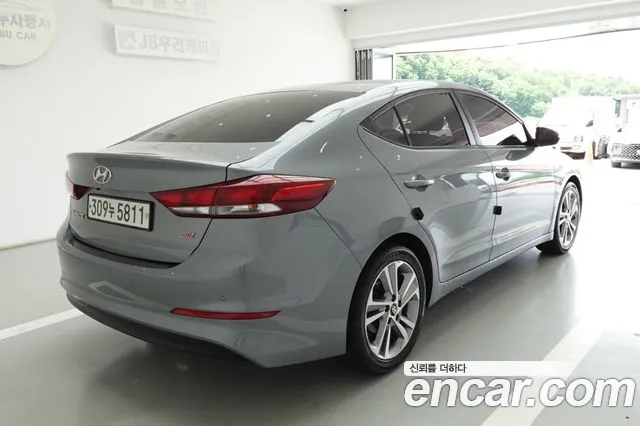 Hyundai Avante 2017 thumb 5
