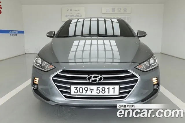 Hyundai Avante 2017 thumb 12