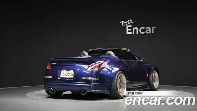 Nissan 350Z 2004 thumb 2