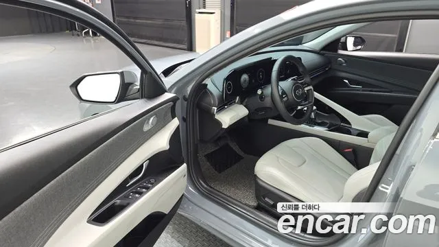 Hyundai Avante 2021 thumb 10