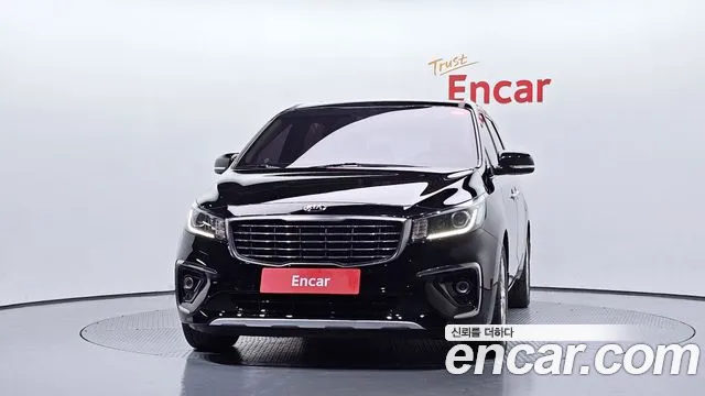 Kia Carnival 2019 thumb 3