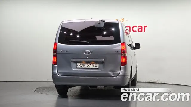 Hyundai Starex 2016 thumb 4