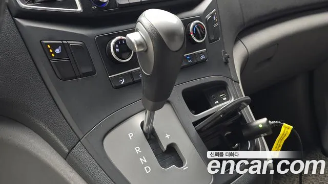 Hyundai Starex 2016 thumb 9