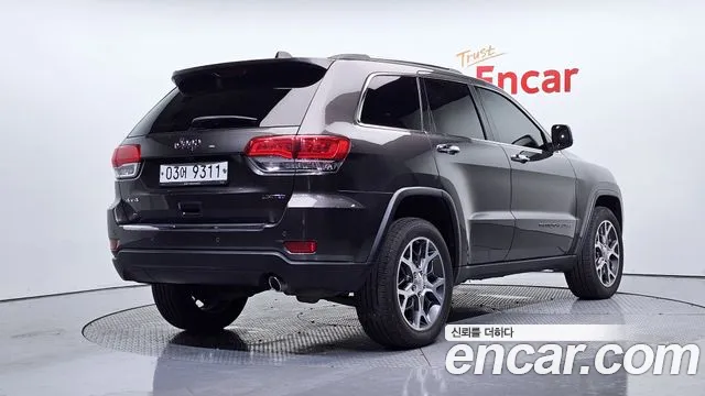 Jeep Cherokee 2019 thumb 2