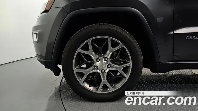 Jeep Cherokee 2019 thumb 5
