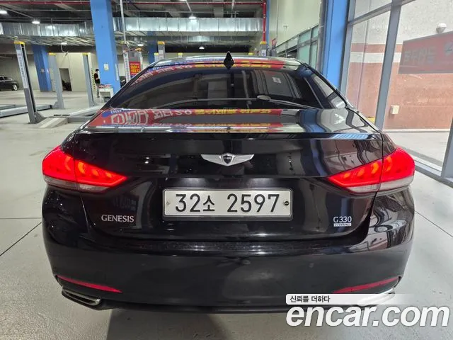 Hyundai Genesis 2016 thumb 3