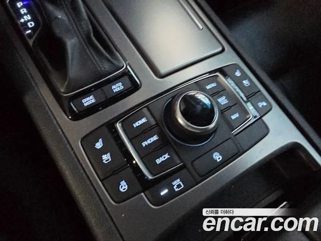 Hyundai Genesis 2016 thumb 6