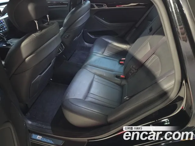 Hyundai Genesis 2016 thumb 8