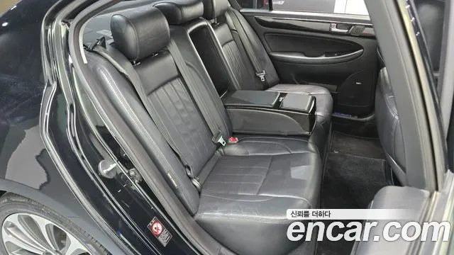 Hyundai Genesis 2013 thumb 11