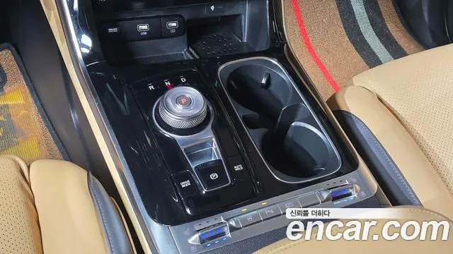 Kia Carnival 2021 thumb 9