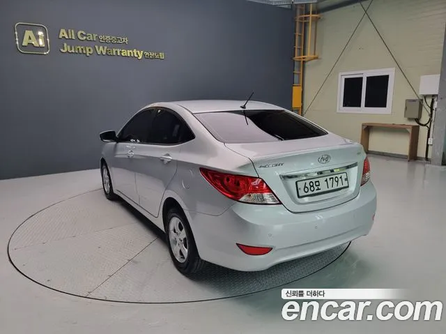 Hyundai Accent 2014 thumb 4