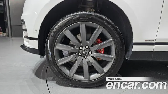 Land Rover Range Rover Velar 2018 thumb 5