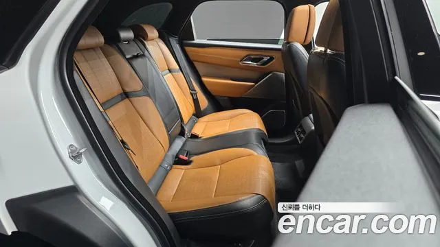 Land Rover Range Rover Velar 2018 thumb 11