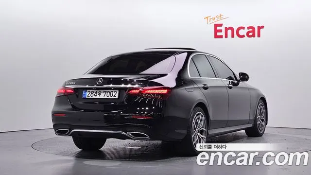 Mercedes-Benz E-Класс 2021 thumb 2