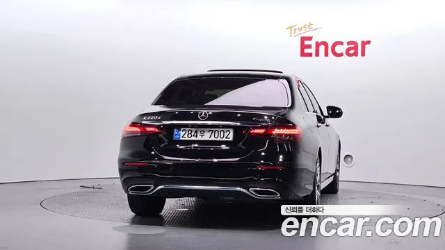 Mercedes-Benz E-Класс 2021 thumb 4