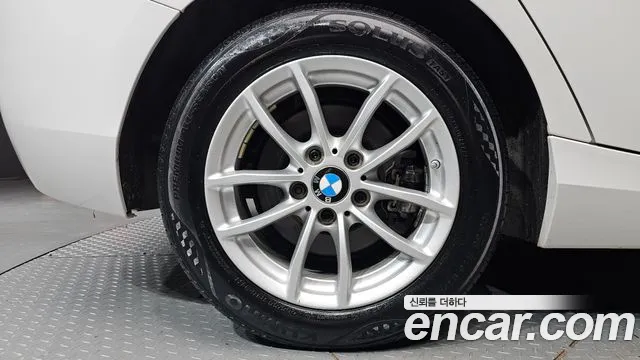 BMW 1-Series 2016 thumb 5