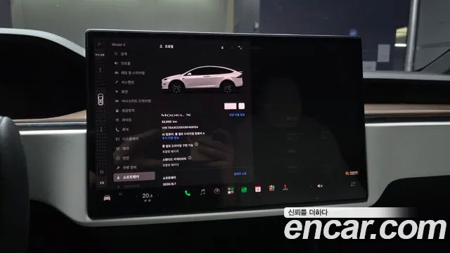 Tesla Model X 2024 thumb 8