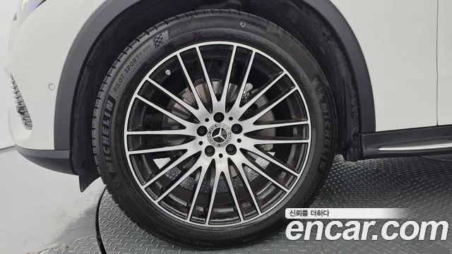 Mercedes-Benz GLC 2025 thumb 5