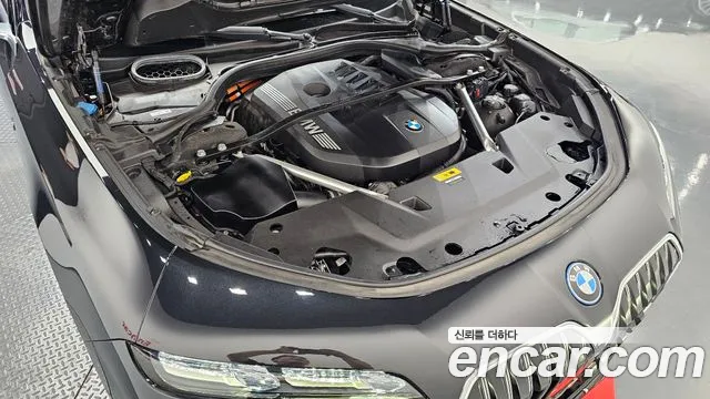 BMW 7-Series 2023 thumb 6