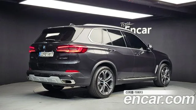 BMW X5 2023 thumb 2