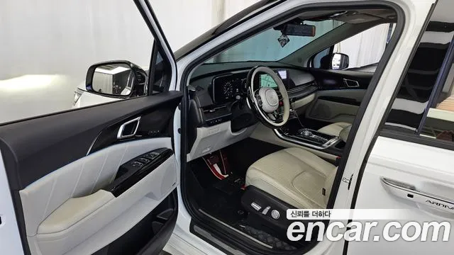 Kia Carnival 2022 thumb 10