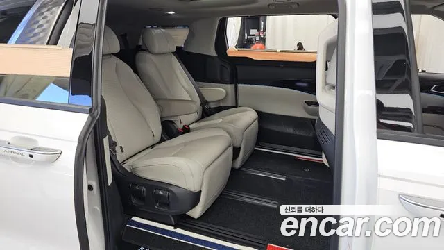 Kia Carnival 2022 thumb 12