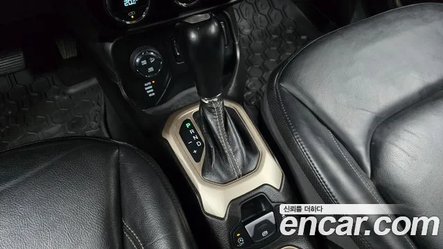 Jeep Renegade 2017 thumb 8