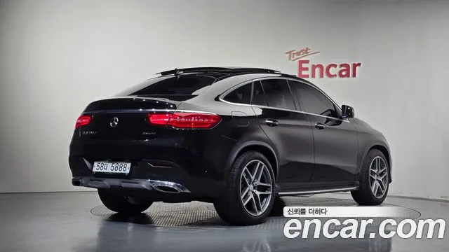 Mercedes-Benz GLE 2017 thumb 2