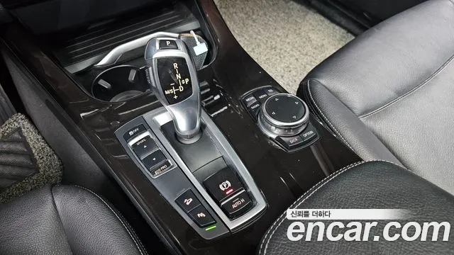 BMW X3 2015 thumb 9