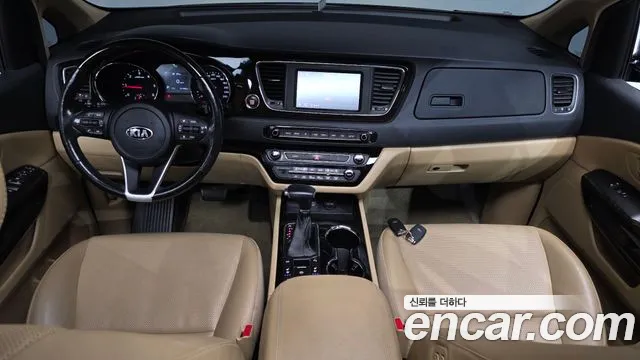 Kia Carnival 2020 thumb 6