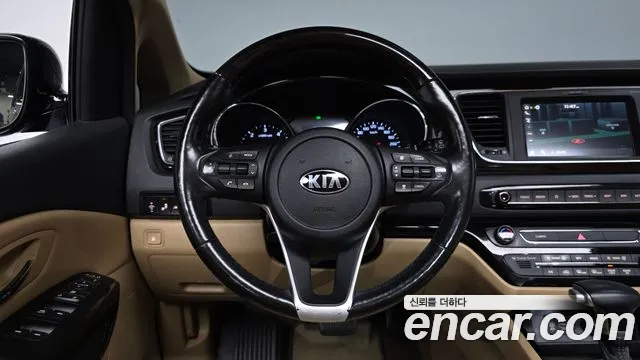 Kia Carnival 2020 thumb 12