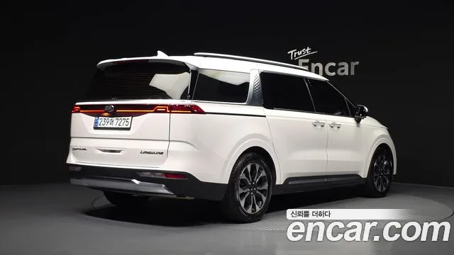 Kia Carnival 2020 thumb 2
