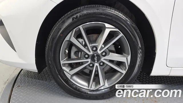 Kia K3 2022 thumb 5