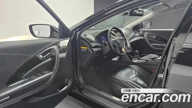 Hyundai Grandeur 2012 thumb 10