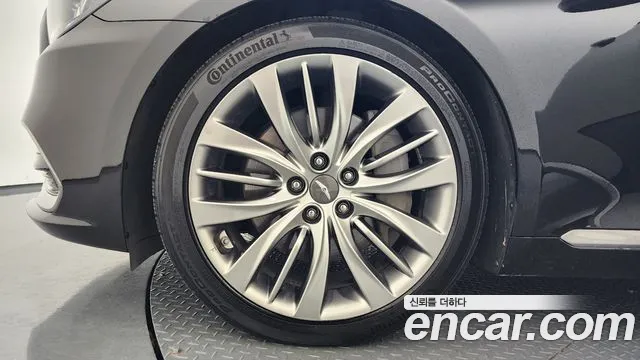 Genesis G80 2017 thumb 5